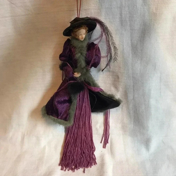 Vintage Unique Car Hanging Ornament - Picture 5 of 7